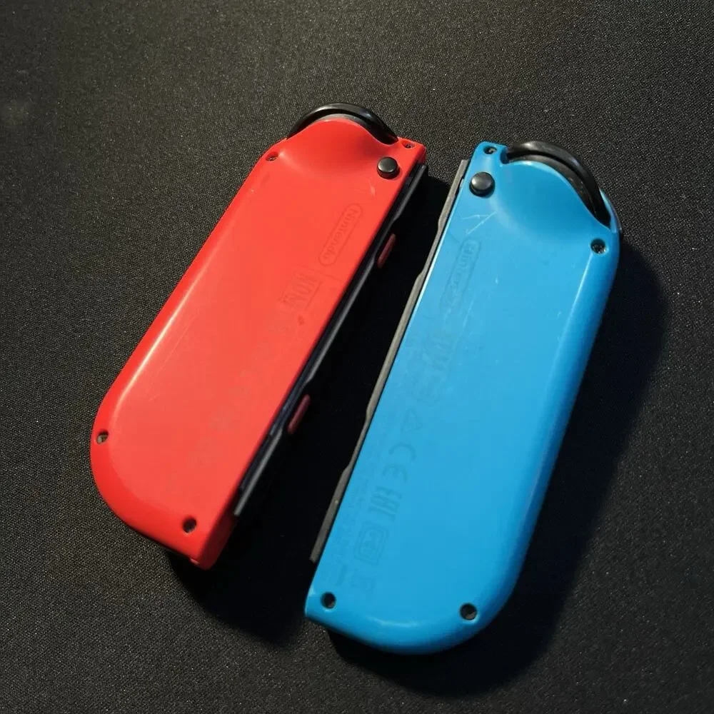 Nintendo Switch Controller Joy Con Red Blue HAC-016 *FOR PARTS or REPAIR